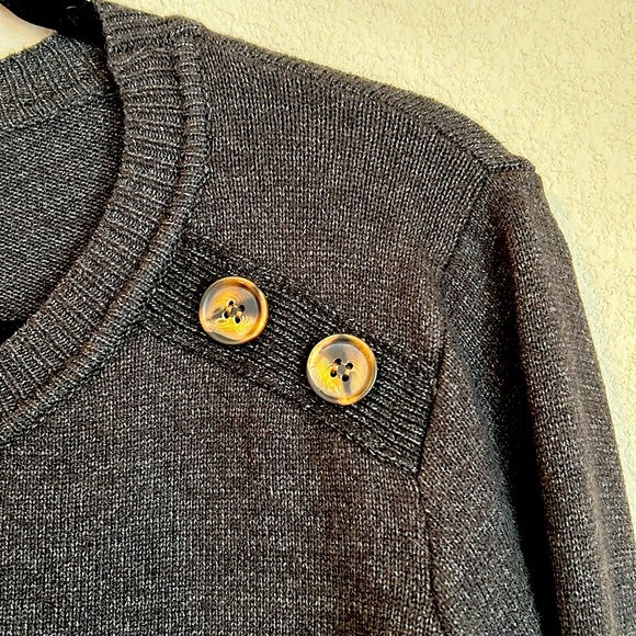 Pink Clover Long Sleeve Crewneck Sweater Dark Charcoal Heather Size XL - Picture 2 of 7